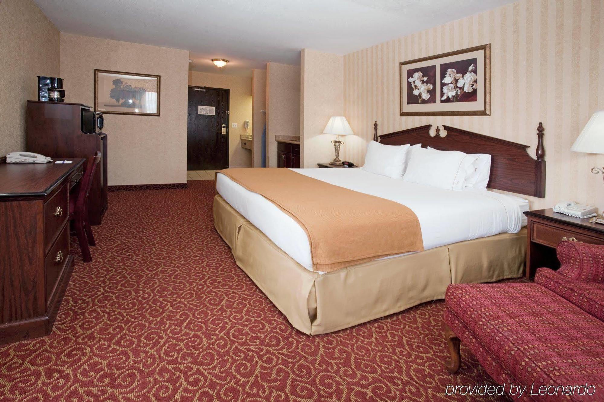 Holiday Inn Express Layton - I-15 By Ihg Exterior photo